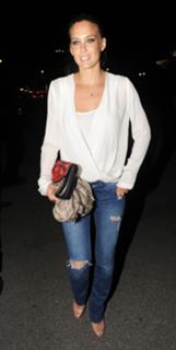 Bar Refaeli feet photo thumbnail
