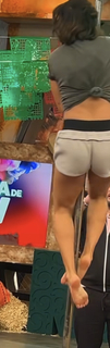 Tania Rincón feet photo thumbnail