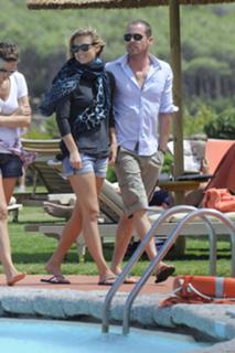 Bar Refaeli feet photo thumbnail