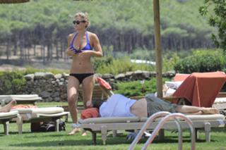 Bar Refaeli feet photo thumbnail