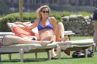 Bar Refaeli feet photo thumbnail