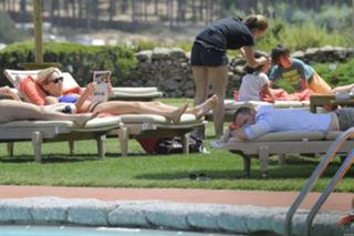 Bar Refaeli feet photo thumbnail