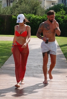 Chloe Ferry feet photo thumbnail