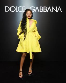 Halle Bailey feet photo thumbnail