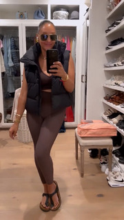 Tia Mowry feet photo thumbnail