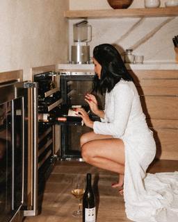 Nikki Garcia feet photo thumbnail