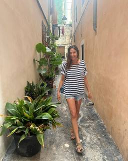 Lisa Snowdon feet photo thumbnail