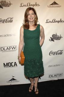 Dana Delany feet photo thumbnail