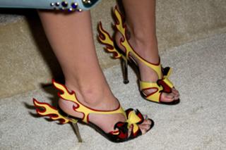 Katy Perry feet photo thumbnail