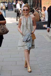 Kylie Minogue feet photo thumbnail