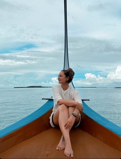 Sonakshi Sinha feet photo thumbnail