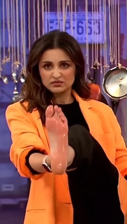 Parineeti Chopra feet photo thumbnail