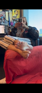 Kyle Unfug feet photo thumbnail