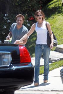 Kate Beckinsale feet photo thumbnail