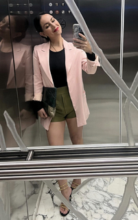 Claudia Lizaldi feet photo thumbnail