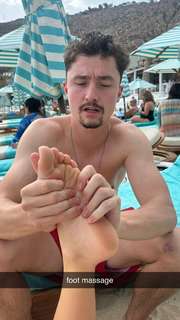 Corinna Kopf feet photo thumbnail