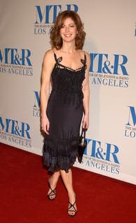 Dana Delany feet photo thumbnail