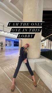 Kathryn Newton feet photo thumbnail