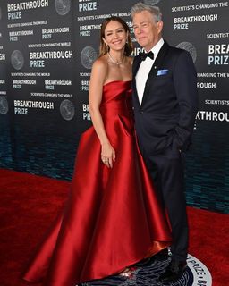 Katharine McPhee feet photo thumbnail