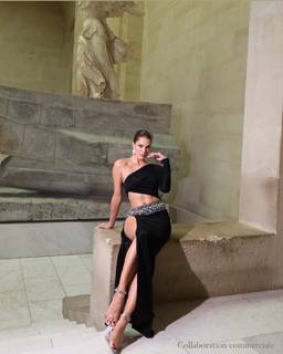 Iris Mittenaere feet photo thumbnail