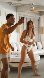 Amanda Cerny feet photo thumbnail