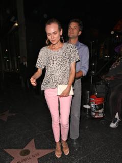 Diane Kruger feet photo thumbnail