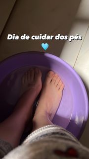 Isa Pes feet photo thumbnail