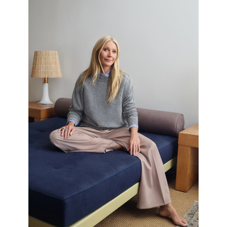 Gwyneth Paltrow feet photo thumbnail
