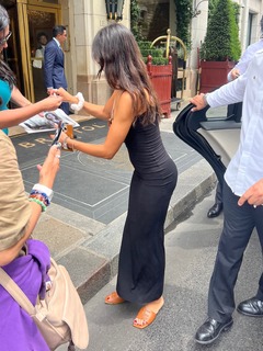 Eiza González feet photo thumbnail