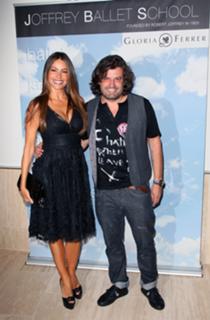 Sofía Vergara feet photo thumbnail