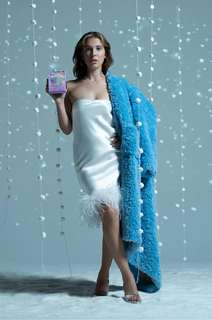 Millie Bobby Brown feet photo thumbnail