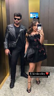 Larissa Manoela feet photo thumbnail