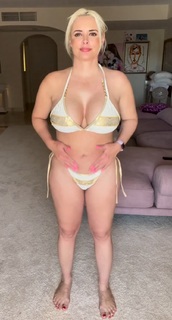 Daniela Katzenberger feet photo thumbnail