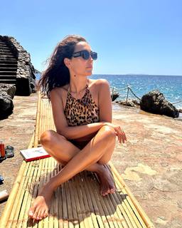 Caterina Balivo feet photo thumbnail