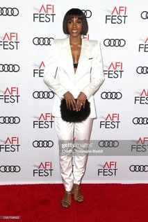 Kelly Rowland feet photo thumbnail