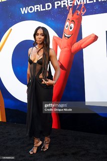 Kelly Rowland feet photo thumbnail