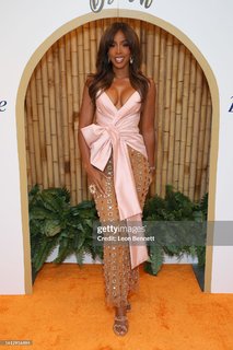Kelly Rowland feet photo thumbnail