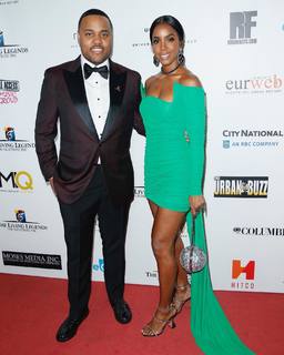Kelly Rowland feet photo thumbnail