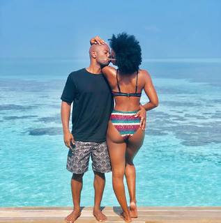Kelly Rowland feet photo thumbnail