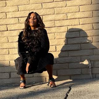 Kelly Rowland feet photo thumbnail