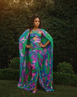 Kelly Rowland feet photo thumbnail