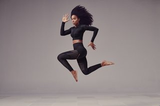 Kelly Rowland feet photo thumbnail