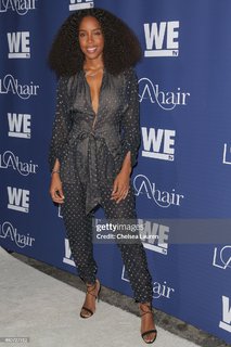 Kelly Rowland feet photo thumbnail