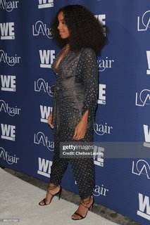 Kelly Rowland feet photo thumbnail