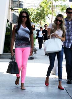 Tamara Ecclestone feet photo thumbnail