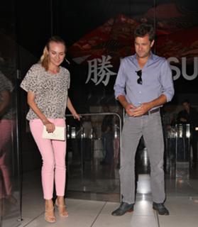 Diane Kruger feet photo thumbnail