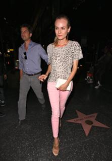 Diane Kruger feet photo thumbnail