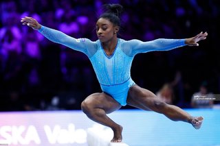 Simone Biles feet photo thumbnail