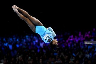 Simone Biles feet photo thumbnail