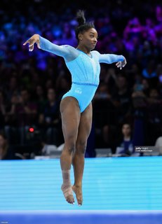 Simone Biles feet photo thumbnail